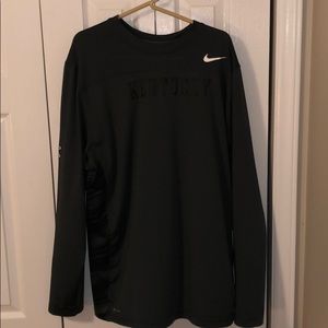 Men’s long sleeved shirt